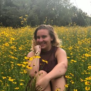 Meet your Posher, Alexis